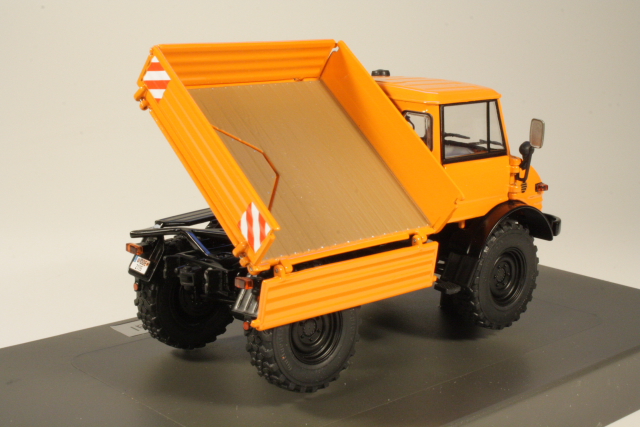 Unimog 406 (U84) Kommunal 1971, oranssi