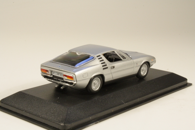 Alfa Romeo Montreal 1972, silver