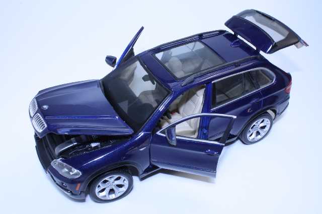 BMW X5 2006, sininen