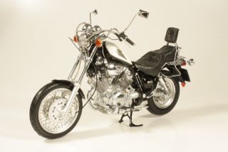 Yamaha XV 1100 Virago, musta