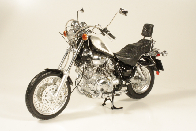 Yamaha XV 1100 Virago, musta