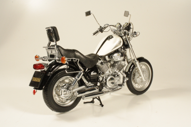 Yamaha XV 1100 Virago, musta