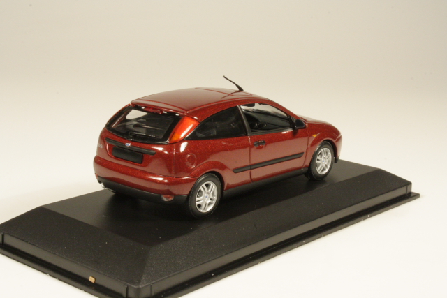 Ford Focus 3d 1998, red