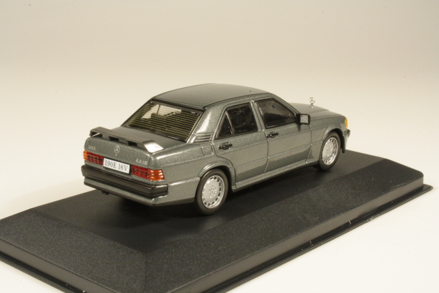 Mercedes 190E (w201) 2.3-16V 1984, harmaa - Sulje napsauttamalla kuva