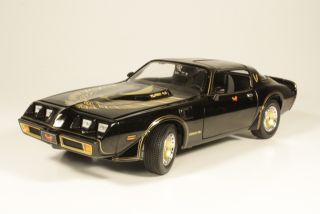 Pontiac Firebird Trans Am Turbo 4.9 1980, musta