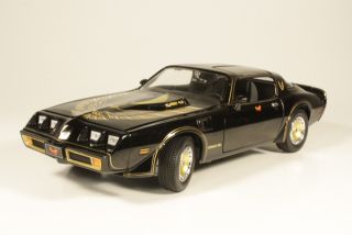 Pontiac Firebird Trans Am Turbo 4.9 1980, musta - Sulje napsauttamalla kuva