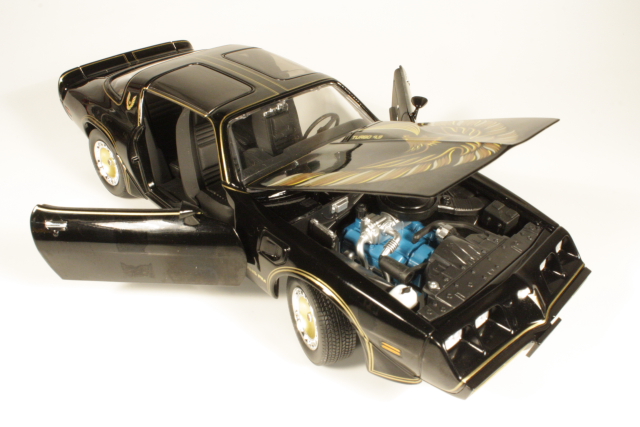 Pontiac Firebird Trans Am Turbo 4.9 1980, musta - Sulje napsauttamalla kuva