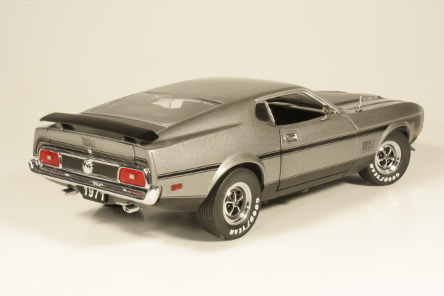Ford Mustang Mach 1 1971, silver