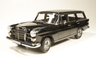 Mercedes 200 Universal (w110) 1968, musta - Sulje napsauttamalla kuva