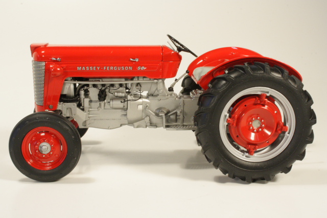 Massey Ferguson 50 1959, punainen 1:43 - Sulje napsauttamalla kuva