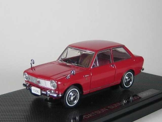 Datsun Sunny 1000 1966, punainen