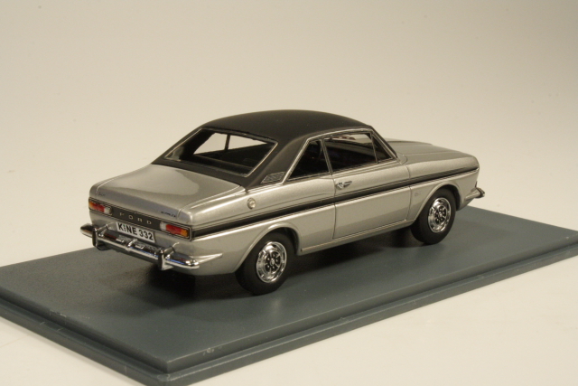 Ford Taunus P6 15M RS 1968, silver/black