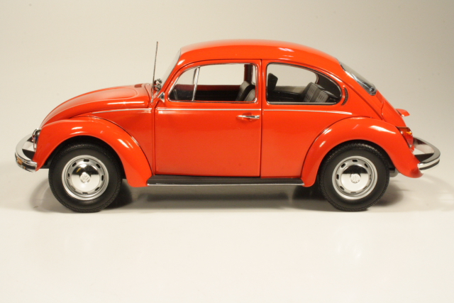 VW Kupla 1200 1983, punainen