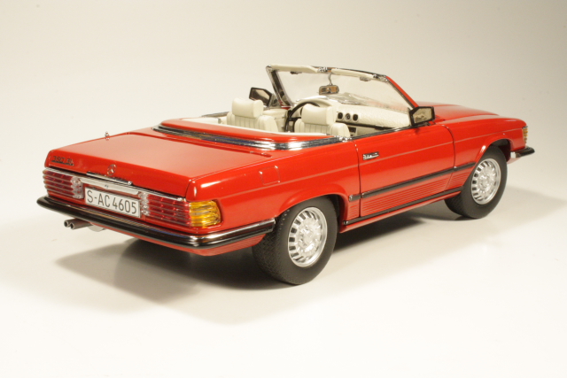 Mercedes 350SL Open Convertible 1977, punainen