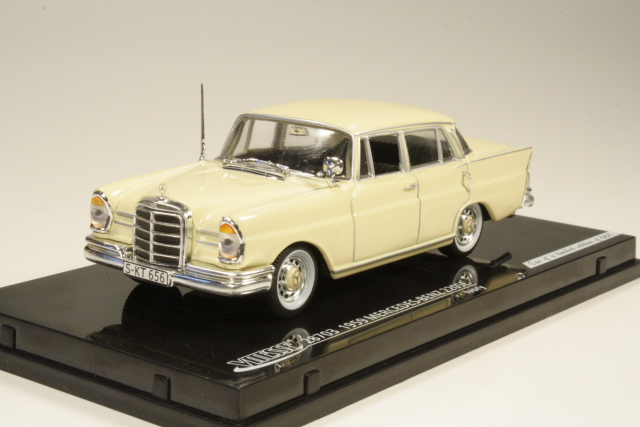 Mercedes 220SE (w111) 1959, beige