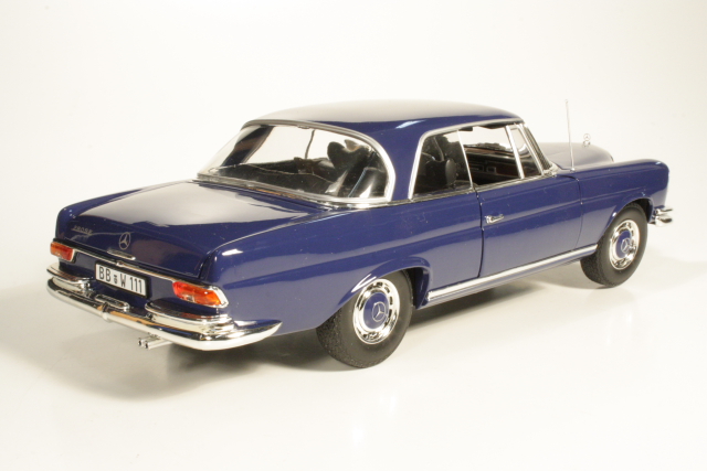 Mercedes 280SE (w111) Coupe 1969, sininen