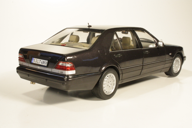 Mercedes S320 (w140) 1994, musta