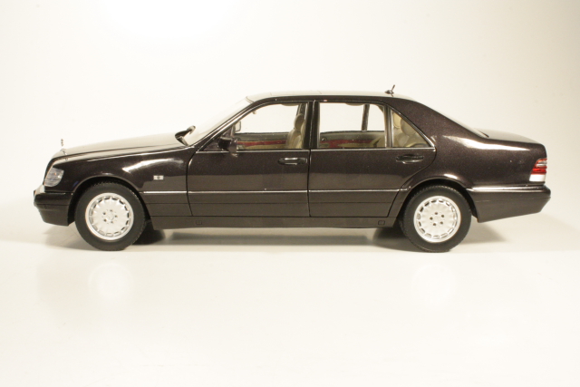 Mercedes S320 (w140) 1994, musta