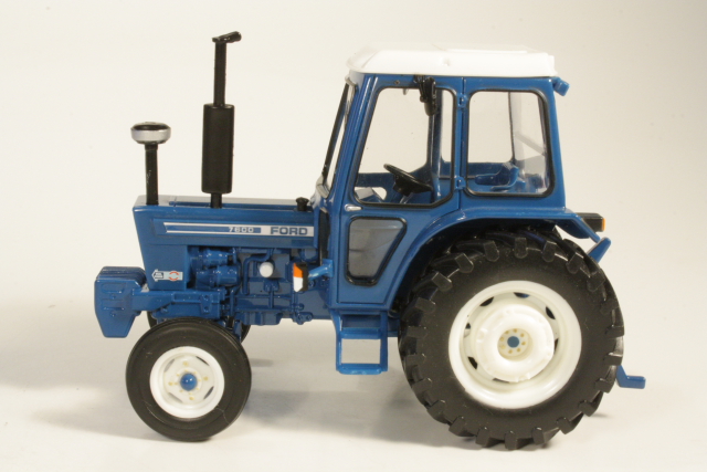 Ford 7600 1976, sininen