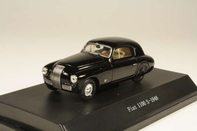 Fiat 1100S 1948, musta