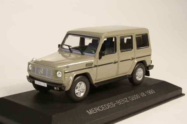 Mercedes G500 V8 1993, harmaa