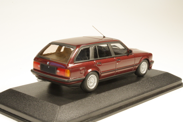 BMW 320i (e30) Touring 1989, dark red