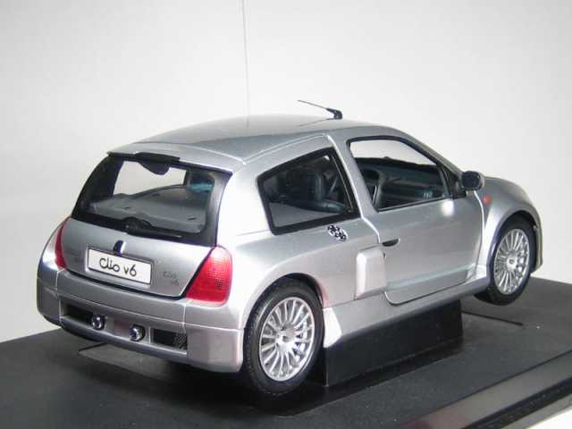 Renault Clio Sport V6 "Street version", hopea