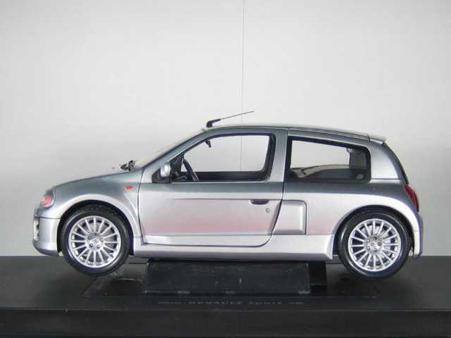 Renault Clio Sport V6 "Street version", hopea