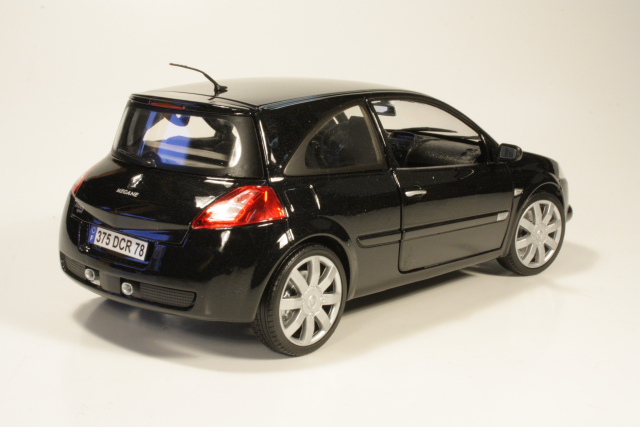 Renault Megane Sport 2.0T 2005, musta