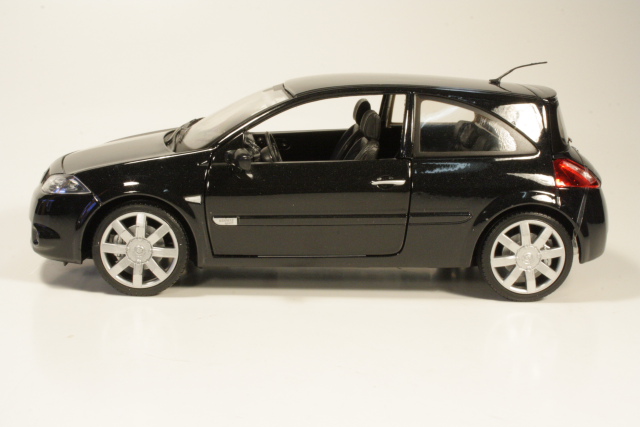 Renault Megane Sport 2.0T 2005, musta