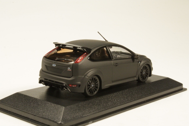 Ford Focus RS 500 2010, matt black