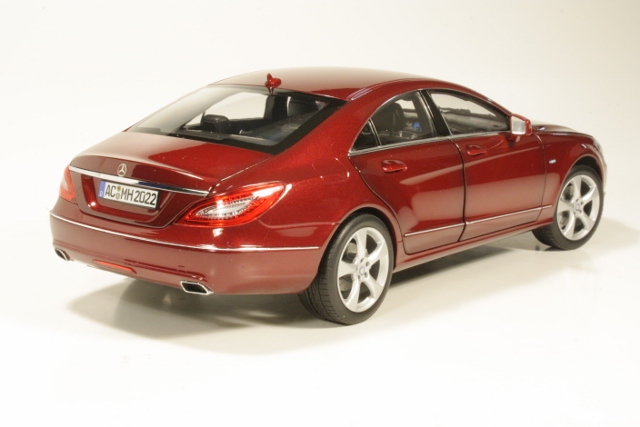 Mercedes CLS350 CGi 2010, punainen - Sulje napsauttamalla kuva