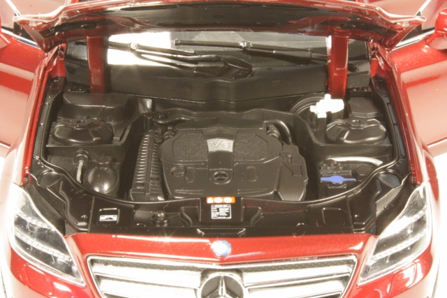 Mercedes CLS350 CGi 2010, punainen