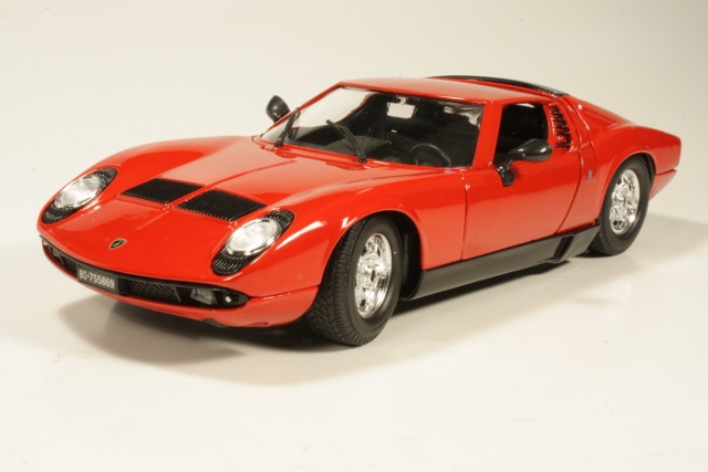 Lamborghini Miura 1968, punainen - Sulje napsauttamalla kuva