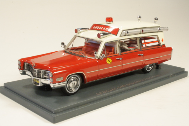 Cadillac S&S Ambulance Fire Rescue 1966, red