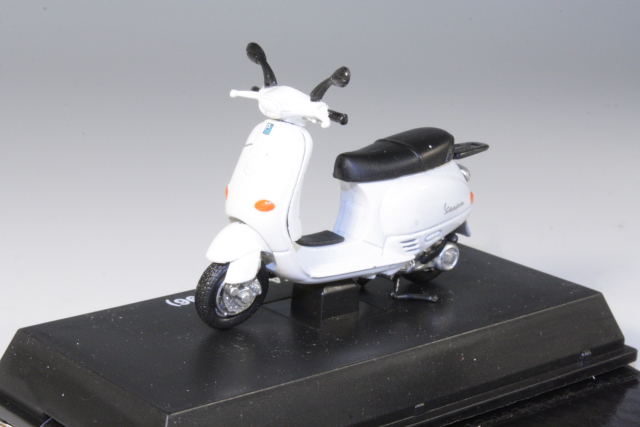 Vespa ET4 125 1996, valkoinen