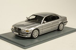 BMW 740D (E38) 2000, hopea