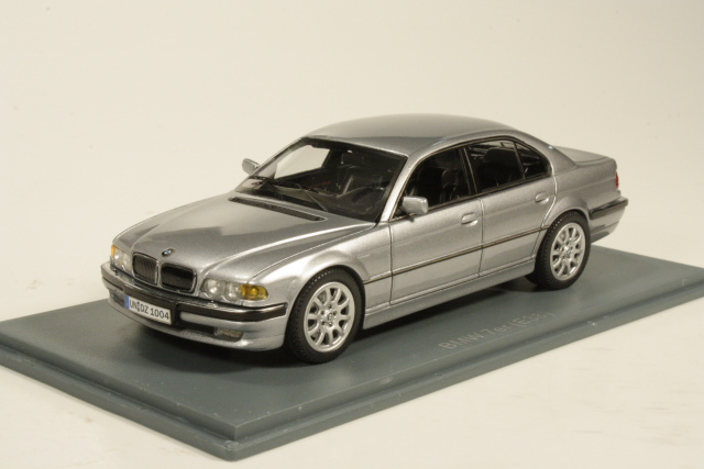 BMW 740D (E38) 2000, hopea - Sulje napsauttamalla kuva