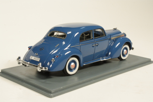 Opel Admiral 1938, blue