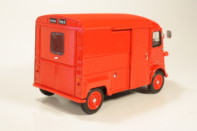 Citroen Type H 1958, punainen