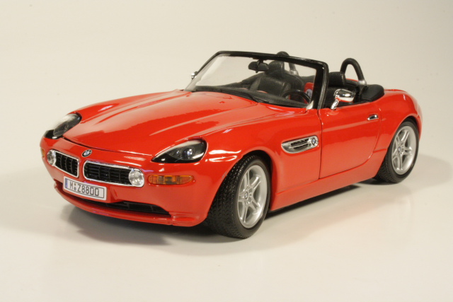 BMW Z8 1999, punainen - Sulje napsauttamalla kuva