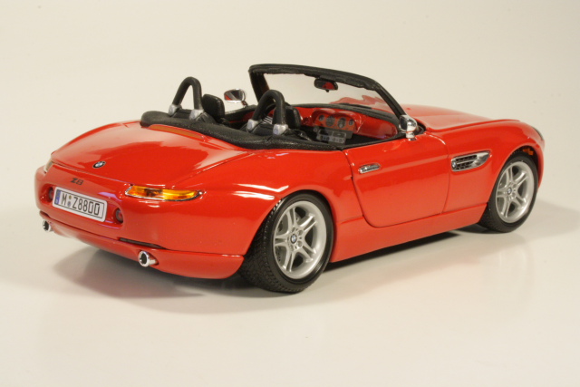 BMW Z8 1999, punainen