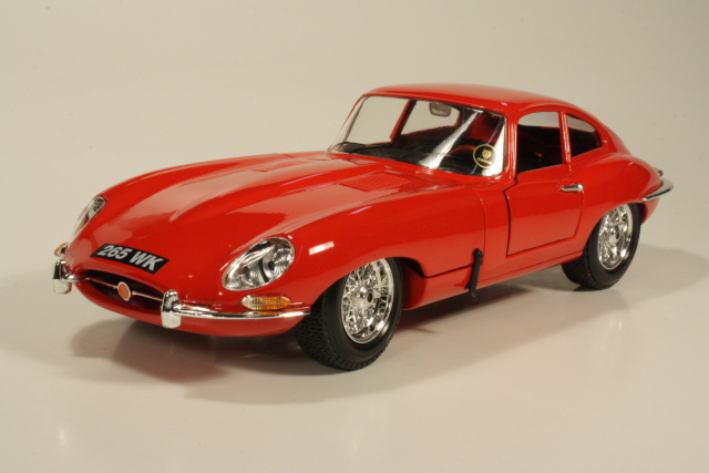 Jaguar E-Type Coupe 1961, red - Click Image to Close