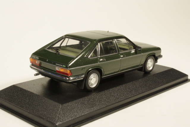 Audi 100 Avant 1979, green