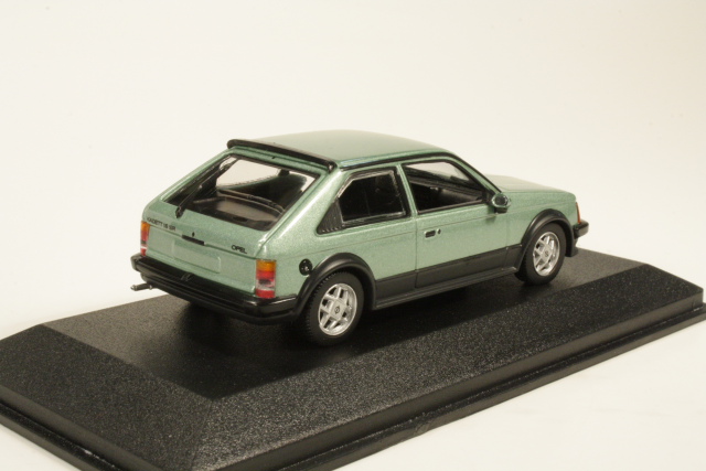 Opel Kadett D SR 1979, vaaleanvihreä