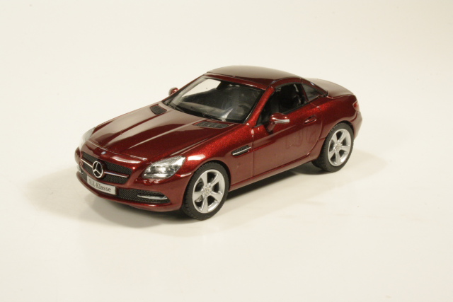 Mercedes SLK (R172) 2011, dark red