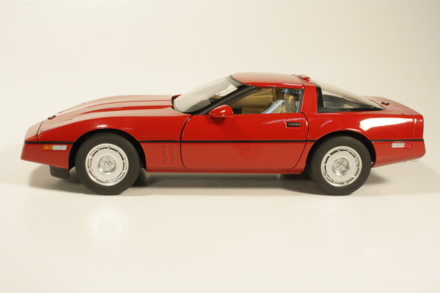 Chevrolet Corvette C4 1986, punainen