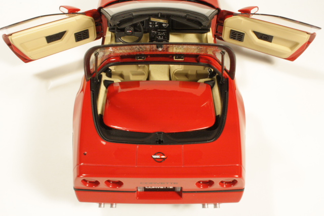 Chevrolet Corvette C4 1986, punainen