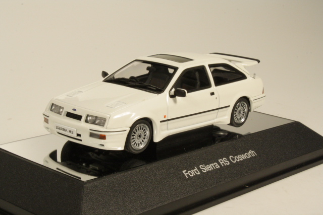 Ford Sierra RS Cosworth 1986, valkoinen