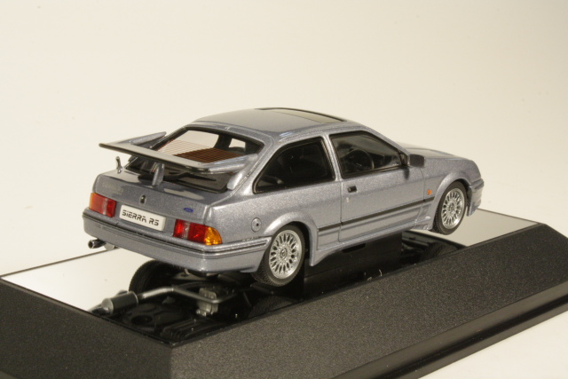 Ford Sierra RS Cosworth 1986, sininen - Sulje napsauttamalla kuva